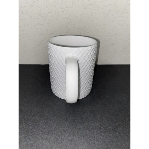 Lot Of 6 Pfaltzgraff Everyday Winston Coffee Mugs Cups White Zig Zag Pattern - Picture 5 of 10